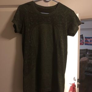 Lululemon Green Shirt